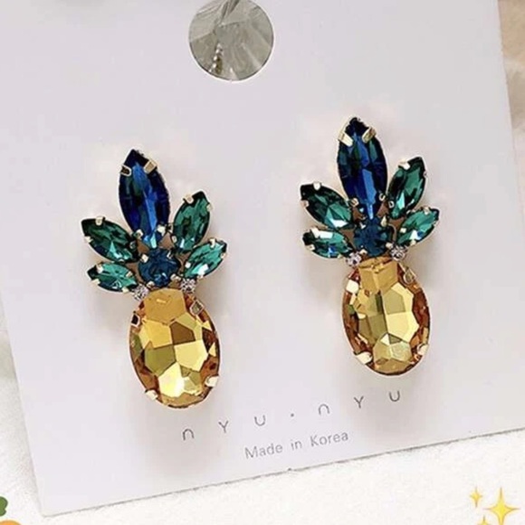 Jewelry - 🍍Gorgeous Crystal Jewel Summer Pineapple CUTE gold statement earrings studs 🍍
